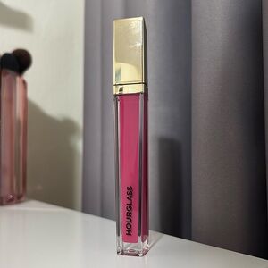 Hourglass Unreal High Shine Volumizing Lip Gloss